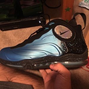 Nike foamposite max current size 14
